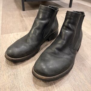 ECCO Black Leather Chelsea Boots